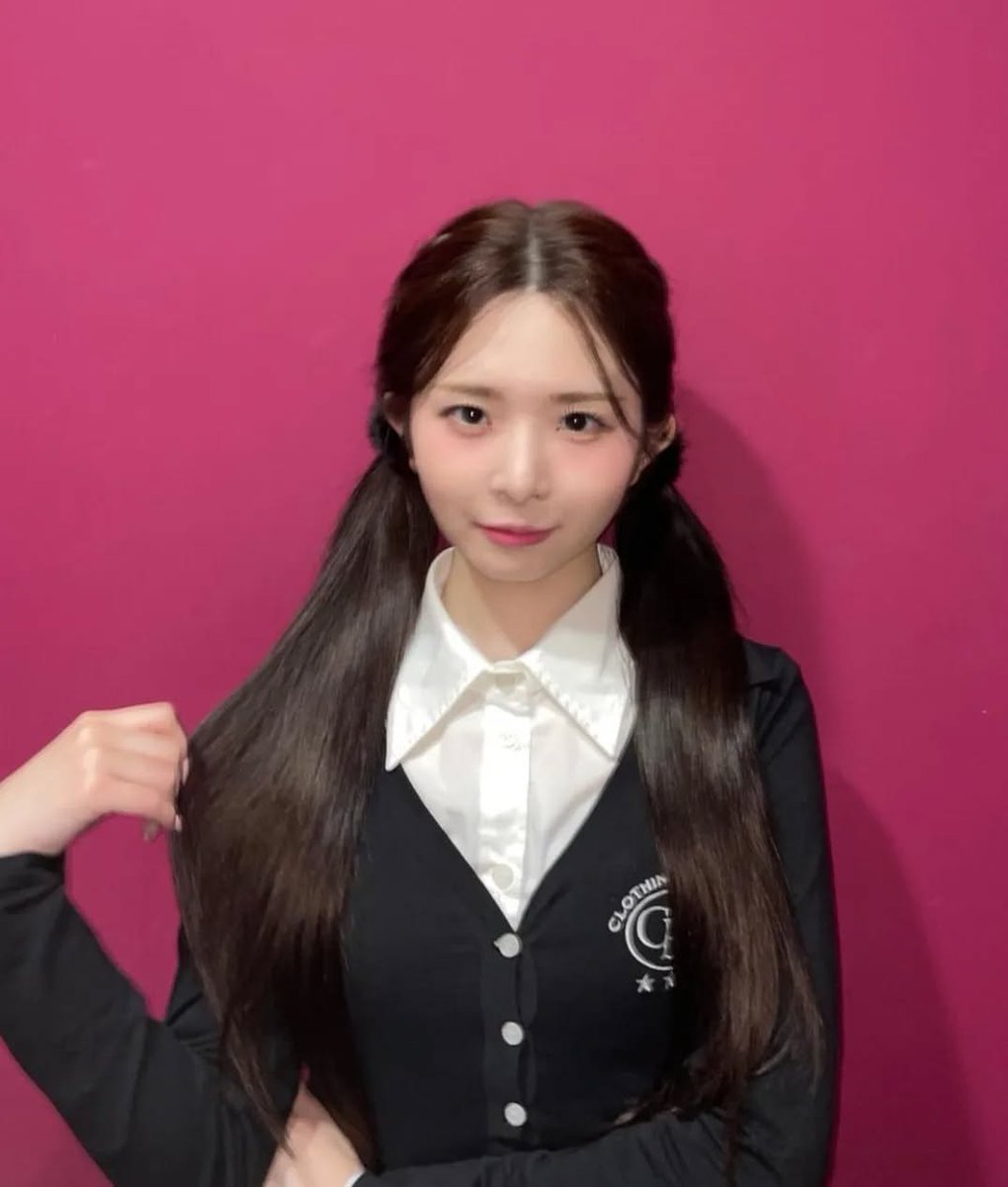 _urvision's tweet image. Llegó esa temporada brillante ✧🎁 y este nuevo track cayó como un regalo ✨ perfecto en medio de este #𝚋ri𝚔aʼs来临sc𝚑ǝdule, y hoy me siento #𝑚ǝrry𝜗𝚑a𝚙𝚙y, yendo directo al #𝚋rikαʼৎー𝑓e͠stival que tanto estuve esperando.

𝐜ho𝕨all 🦭 ⋆ .ೃ ࿔ * :･ 𝐦a𝕪u.