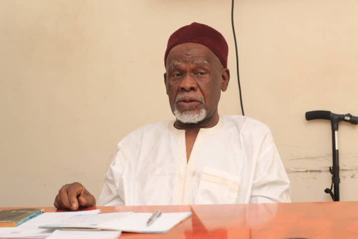 Mal. Ibrahim Mu’azzam, a philosopher and former lecturer in the Department of Political Science at Bayero University, Kano, who has years of academic and research experience, is setting the tone of the institute as participants listen. <a href="/YZYau/">Yunusa Ya'u</a> <a href="/ICTAdvocates/">CITAD</a> <a href="/kamalkano/">kamal garba</a>