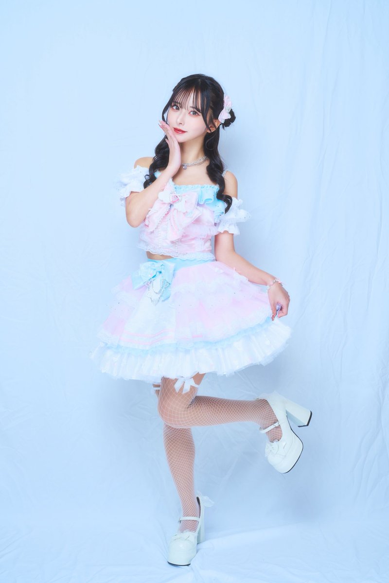 nanaseakane_'s tweet photo. アイドルになったら推してくれる？💫 https://t.co/i9woHTXAJA