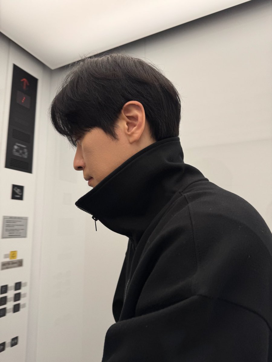 ㉻x발
이러니까 소녀들이전부 오지콤을 하죠,