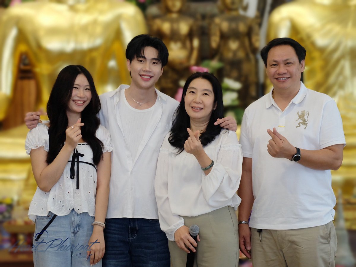 phuripatsupport's tweet photo. เพราะความสุขอยู่ที่หัวใจ
ทำบุญครั้งใด หัวใจชื่นบาน 
แล้วหัวใจชื่นบานเพราะมาร่วมทำบุญกับพี่ฮาร์ท 
#H_phuripat
#Heartphuripat
@H_phuripat https://t.co/hQKMZLO09x