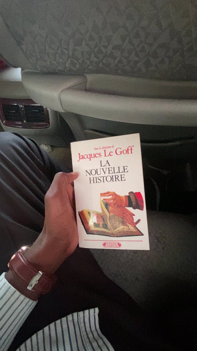 Graddy_Dukulu's tweet image. Lire, ce n’est pas juste passer le temps, c’est investir dans ton cerveau. 📚
Chaque page que tu tournes, c’est une idée de plus, une perspective de plus, un pas de plus vers ton succès. ⚡
Quelle est la dernière chose que tu as apprise en lisant ? #Lecture #mindsetdevelopment