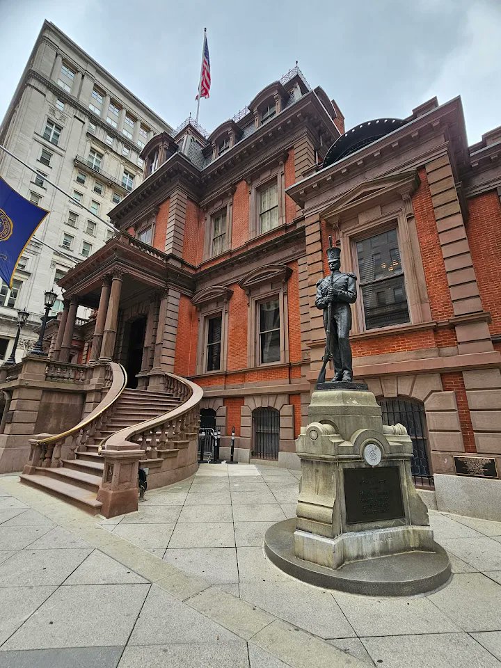 Savannah_0611's tweet image. Random shots taken in Philadelphia from my collection #AlphabetChallenge #WeekWforWindows