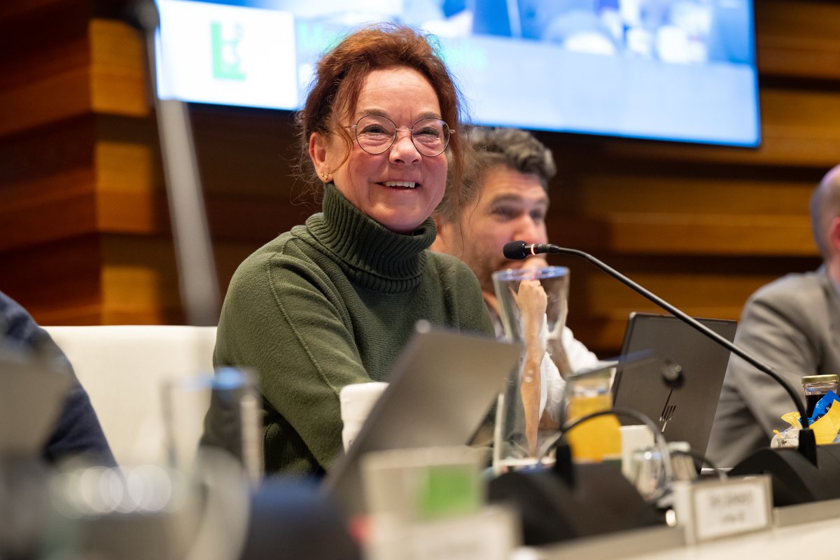 Deze week zijn de maandelijkse commissievergaderingen. Raadsleden gaan in discussie met elkaar over verschillende onderwerpen. De commissie Algemeen Bestuur spreekt bijvoorbeeld over windenergie en de bestuurlijke besluitvorming. Kijk mee: …nsingerland.bestuurlijkeinformatie.nl/Calendar