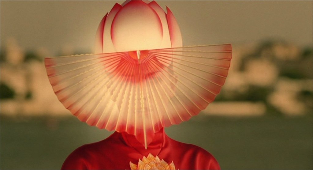 sereneObscurity's tweet image. strong contender for one of the best looking films ever made 

the fall (2006)