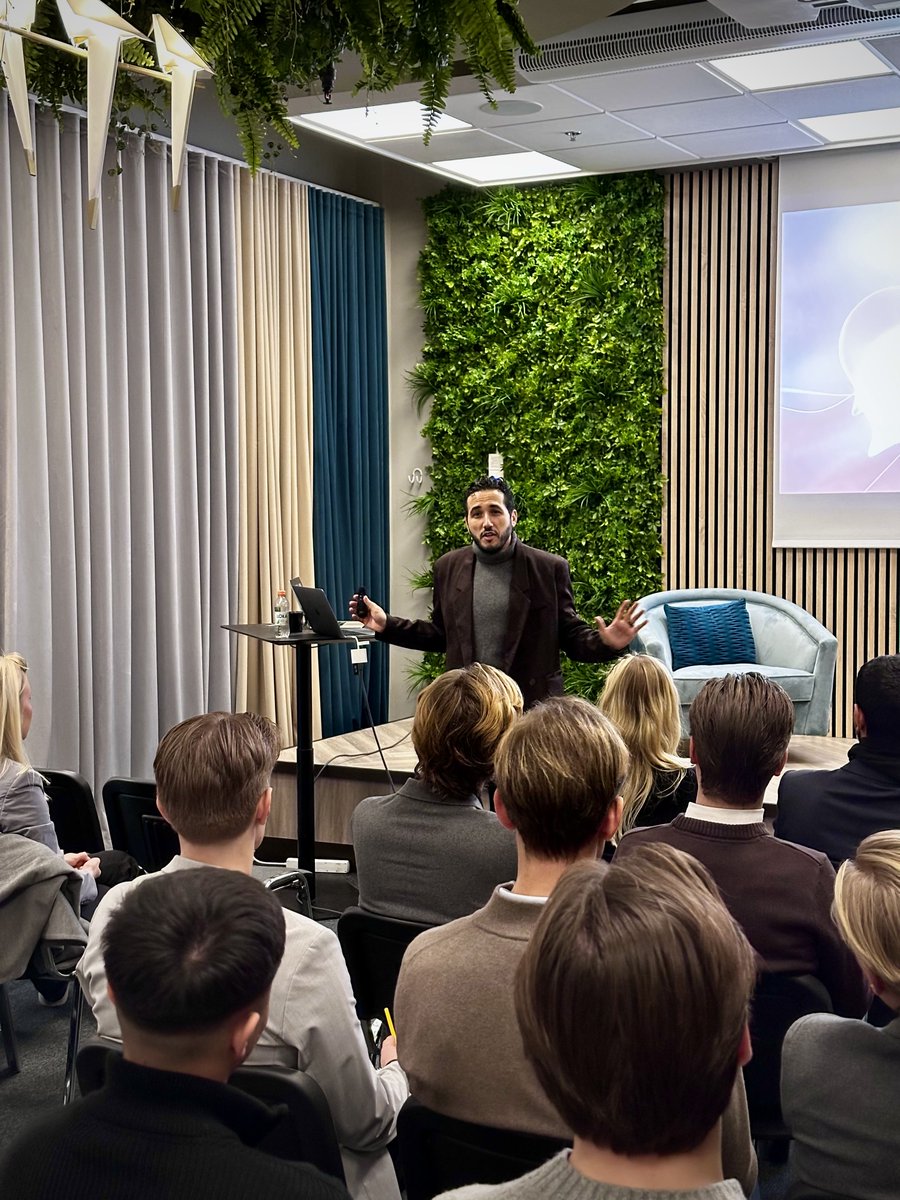 Sïmon Saneback tweet media