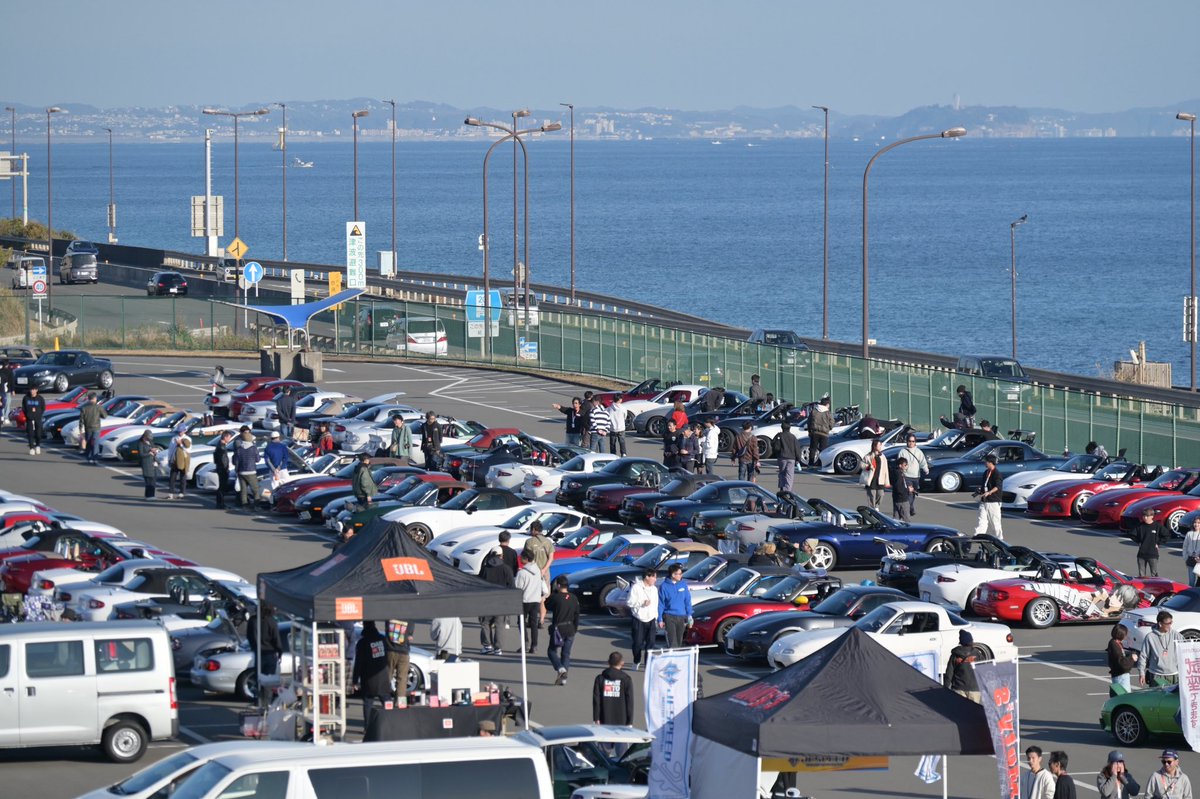 500 propietaris de Roadster es reuneixen a Oiso Long Beac