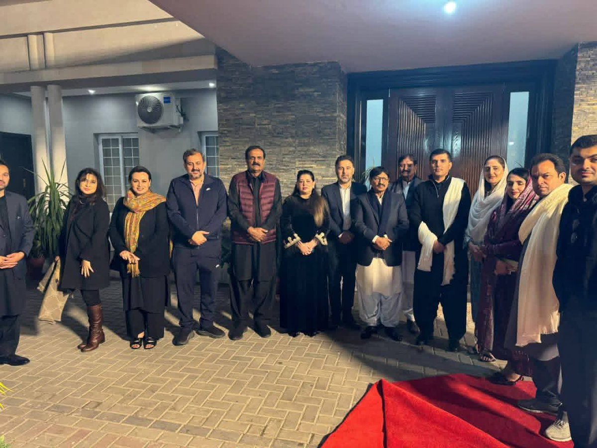 عمران خان نے آج  ان کے بارے میں میر صادق اور میر جعفر کا لقب دیا