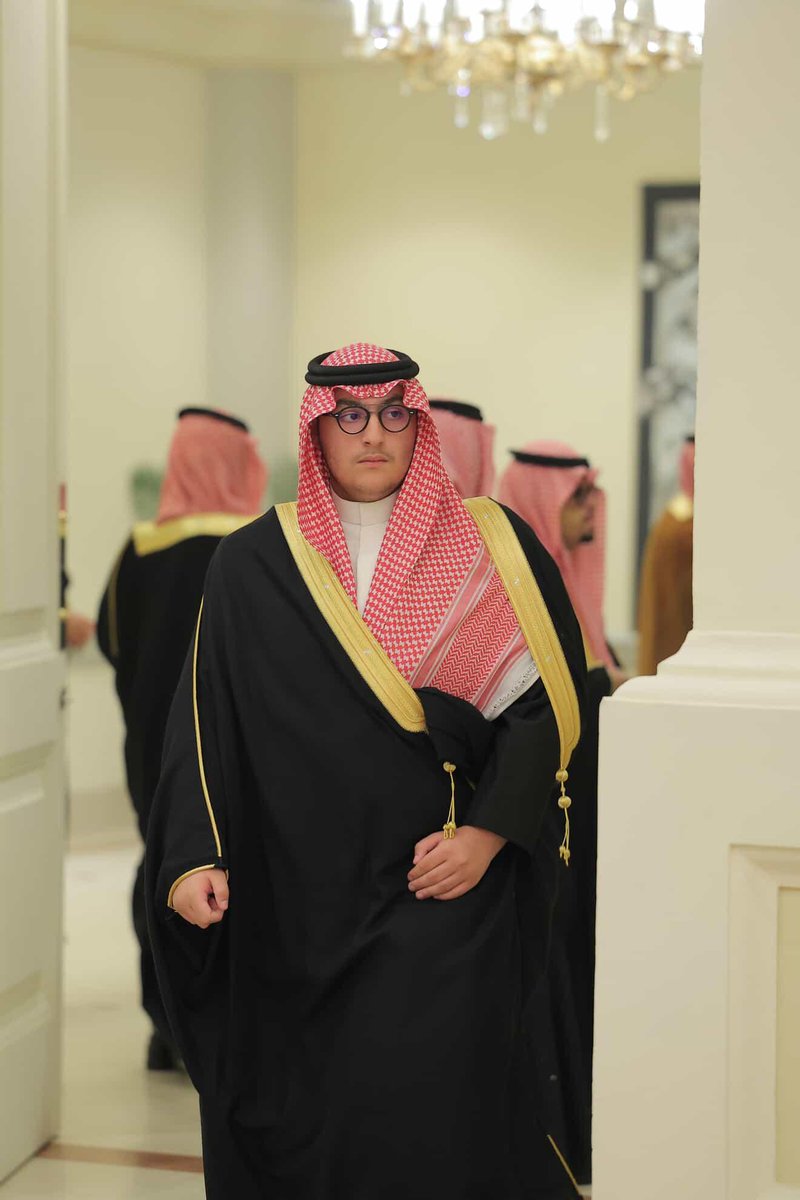 سمو الأمير سعود بن عبدالعزيز بن جلوي بن عبدالعزيز بن مساعد بن جلوي ~ حفظه الله ~

#بن_جلوي #آل_سعود #السعودية #المملكه #الامير #ال_جلوي #تويتر #الرياض #جلوي