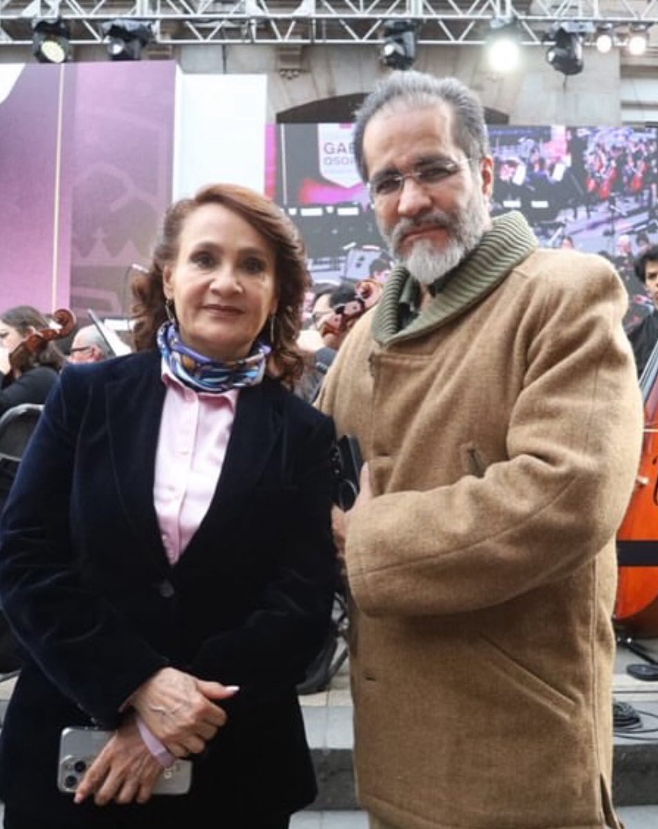 OSWALDORIOSM's tweet image. La lucha contra la corrupción de @lopezobrador_ es inversamente proporcional a la impunidad, poder y riqueza de la familia Bejarano-Padierna.