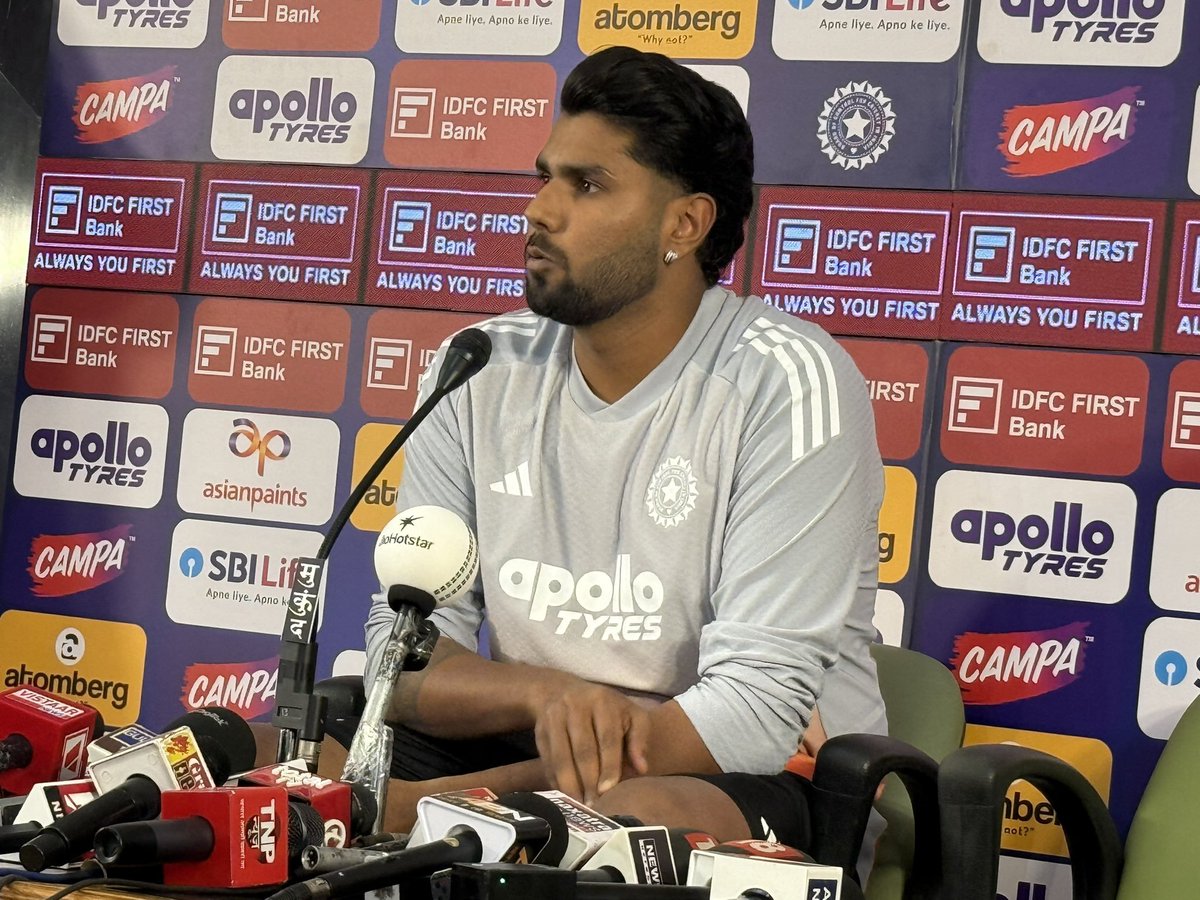 Rajiv1841's tweet image. 🚨🚨 Harshit Rana on Virat Kohli &amp;amp; Rohit Sharma:

&quot;The dressing room is happy. The presence of them creates a wonderful environment. They always back the youngsters.&quot;

My comment: The day 1st practice session took place, I pointed this out that the moment Virat &amp;amp; Rohit entered…