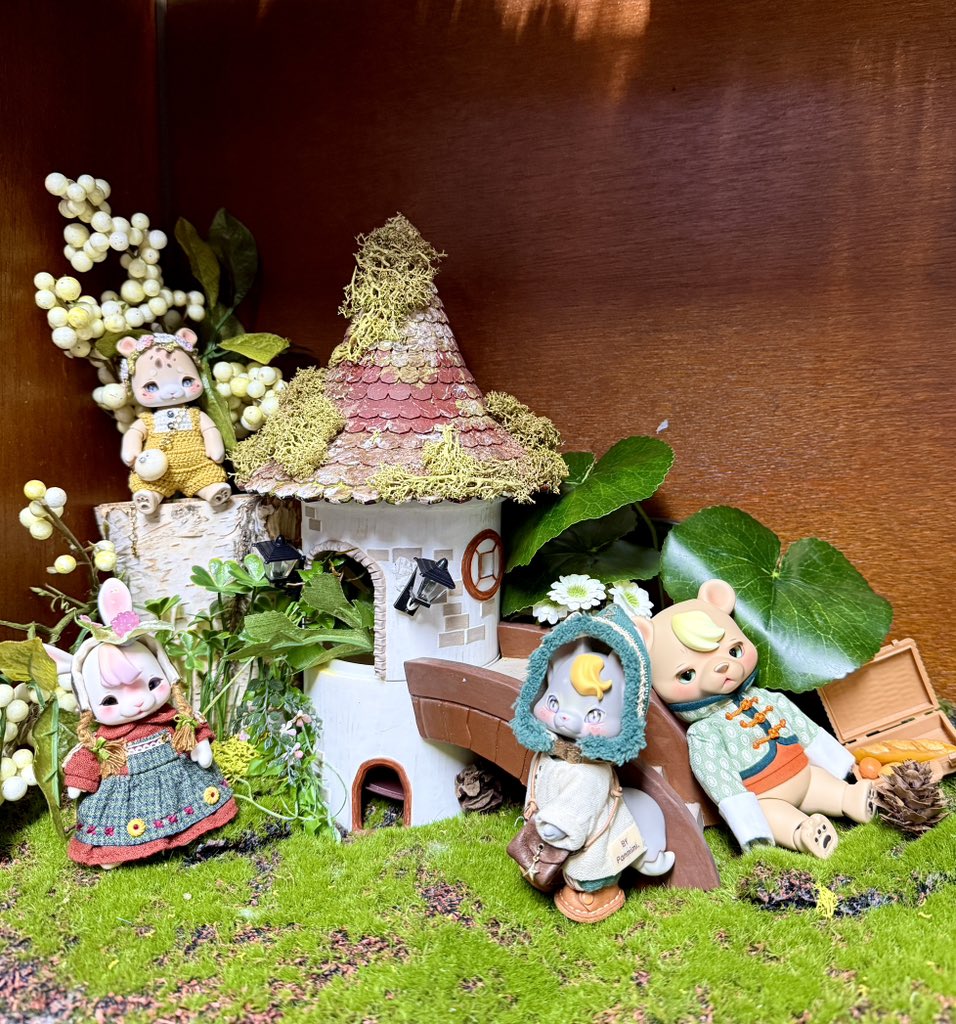 기억하시나요?☺️
2019년 일본에서 열린 코코리앙 첫 전시회를 위해 만든 3D 오브젝트🏰🌿 코코리앙의 감성을 듬뿍 담아 만든 작품이었어요.✨

覚えていますか？☺️
2019年に日本で開催されたココリアン初の展示のために制作した3Dオブジェ🏰🌿 ココリアンらしい温かな感性をたっぷり込めた作品でした✨