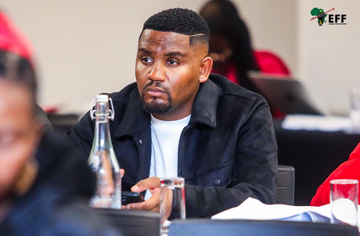 Since the issue of Ekurhuleni being discussed, brother disappeared on social media. He is also quiet about his claim of clean audit.