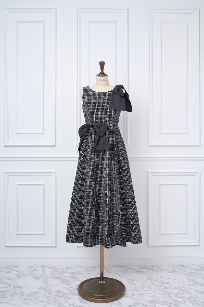 タグ付未使用　MISTREASS 三上悠亜　ビックリボンノーカラーツイードコート MISTREASS (@mistreass) / Posts / X