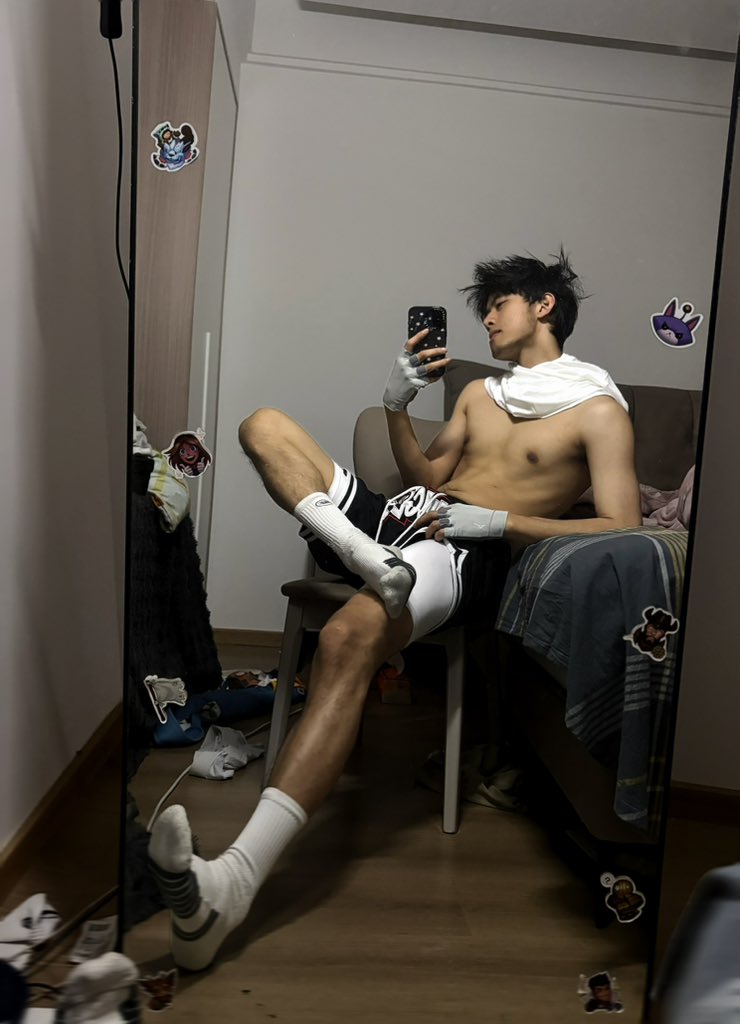 八坨汤 tweet media