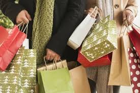 haltonwaste's tweet image. 🛍️Shopping Tips!

🎄Don’t forget your reusable bags when Christmas shopping.

♻️Replacing a toy or electrical item? See if the old one can be recycled or donated.

📝Take a list to avoid impulse buys you may not want or use.

#ShoppingTips #Recycle