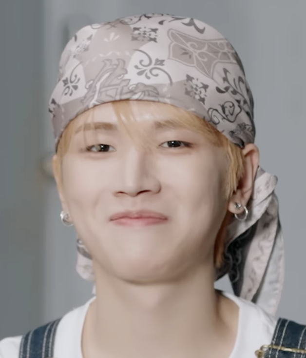 hyukkeiz's tweet photo. his face after saying woonhaks not sharp 😭😭😭 https://t.co/cE8owrcIzV