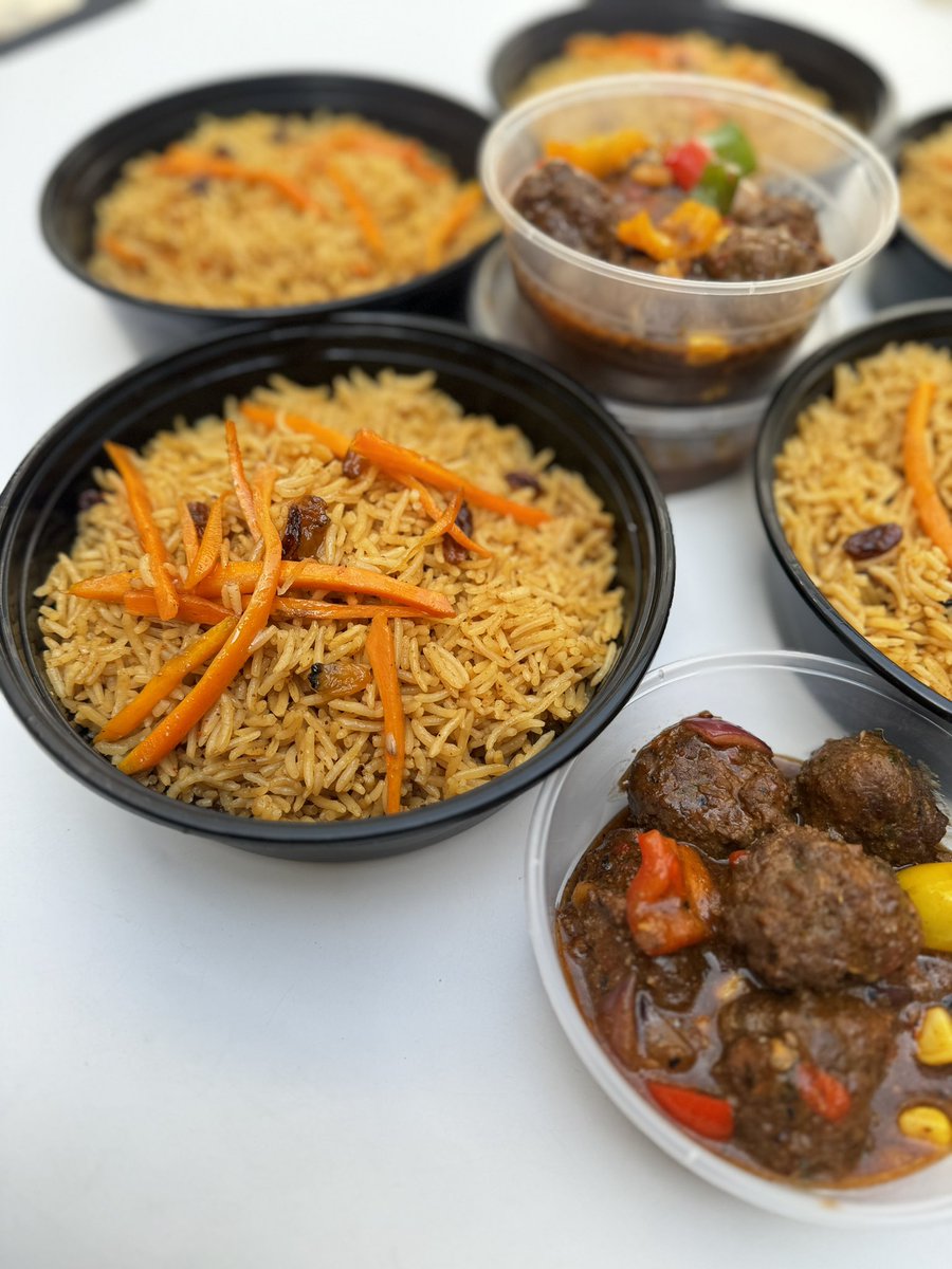 spicy__bites's tweet photo. 3 plates of Afghani rice with kofta sauce available now . N6500 https://t.co/OIp0NpQ3sh