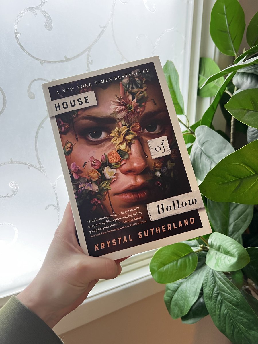 NatSullivan77's tweet photo. #BookTwitter #paperbacks #bookworms https://t.co/62Xtfhq6qF