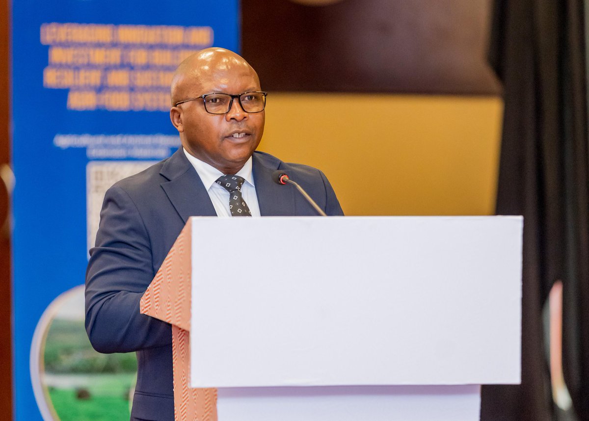 RwandaAgri's tweet photo. In his remarks, Minister @T_ndabamenye emphasized the need to accelerate collective efforts to end all forms of malnutrition, particularly by combating child stunting and anaemia among women, and by building an inclusive food system that delivers healthy diets for every household https://t.co/pPR9mTig6m