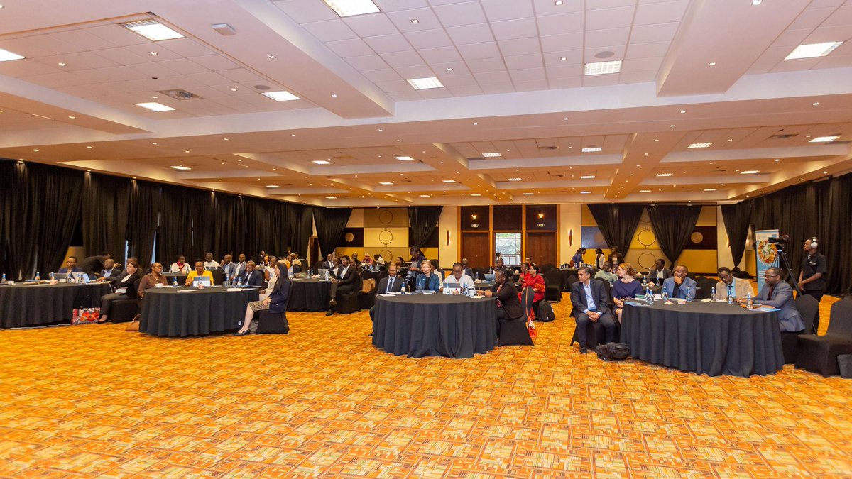 RwandaAgri's tweet photo. In his remarks, Minister @T_ndabamenye emphasized the need to accelerate collective efforts to end all forms of malnutrition, particularly by combating child stunting and anaemia among women, and by building an inclusive food system that delivers healthy diets for every household https://t.co/pPR9mTig6m