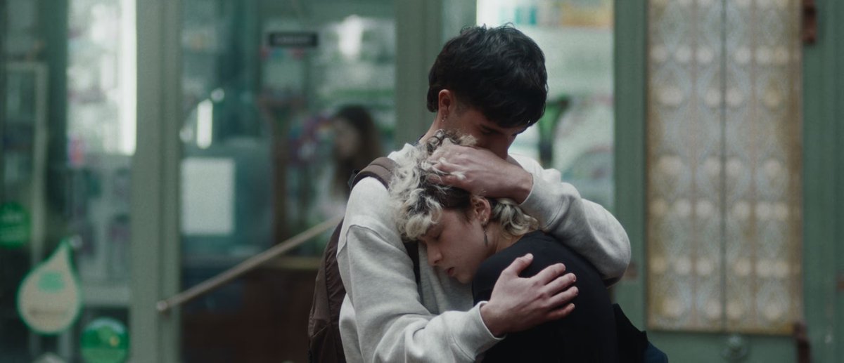 Ja podeu trobar completa a 3Cat la sèrie SENSE FILTRES, que vam veure a l'última edició del Serielizados!

Sempre ens fa moltíssima il·lusió l'estrena de sèries que han passat pel festival😍

📺 La podeu veure aquí: 3cat.cat/3cat/sense-fil…