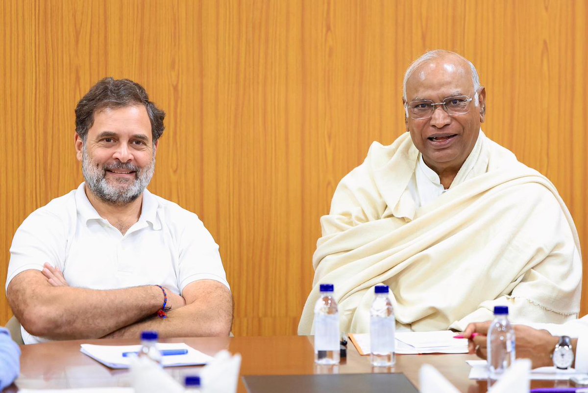 INCIndia's tweet image. Congress President Shri @kharge along with LoP Shri @RahulGandhi and Congress General Secretary (Org.) Shri @kcvenugopalmp met with the Assam Leadership Team in New Delhi.