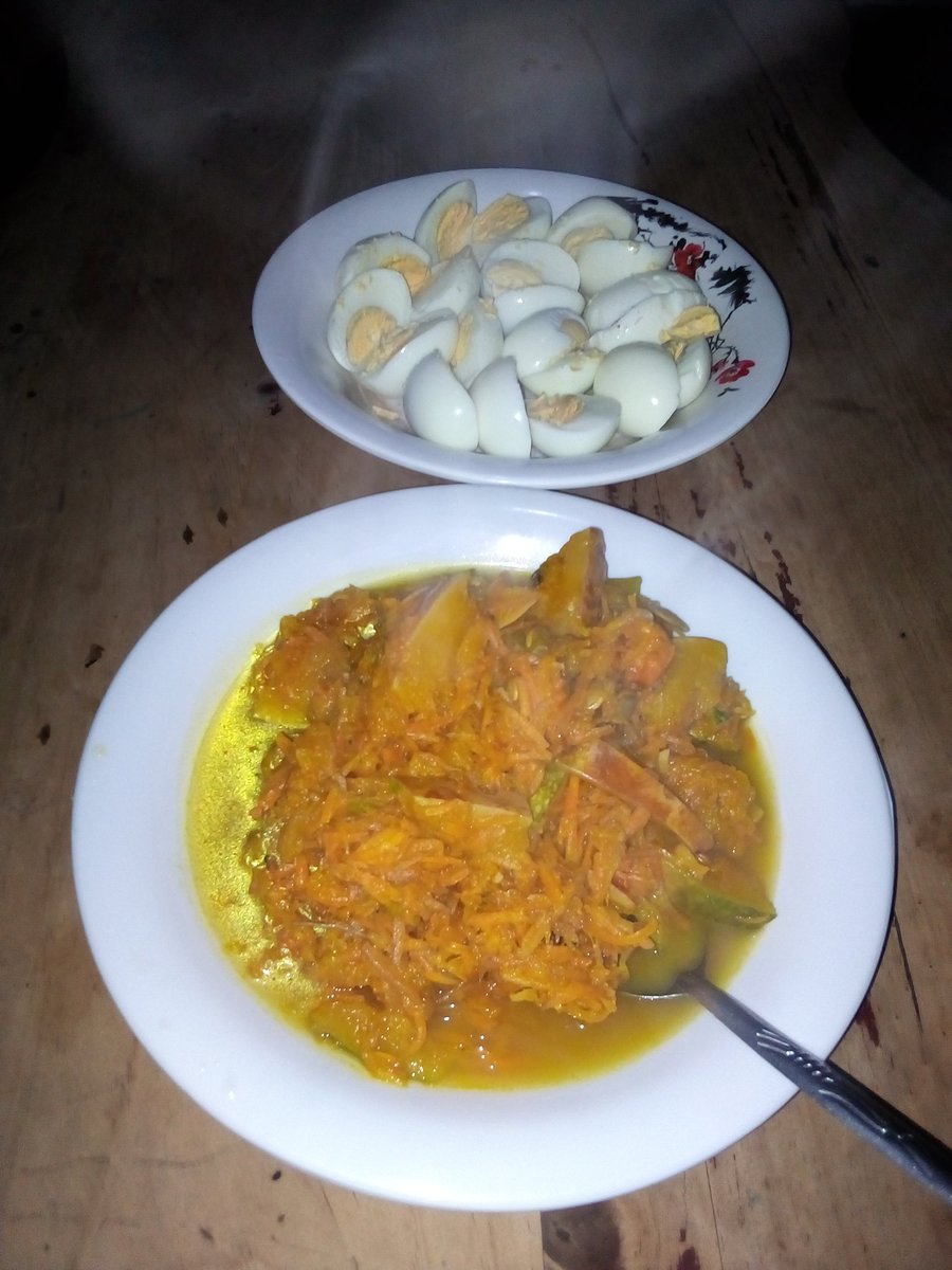oriigginal's tweet photo. • Carrot broth mixed with pumpkins.

• Boiled eggs.

The meal has been cooked in animal fat to preserve the taste and the nutrients in general.

Reach out during this festive season on +254 797 924268 and allow me to cook for you real and authentic African traditional meals. https://t.co/5YbsFuL1Gm