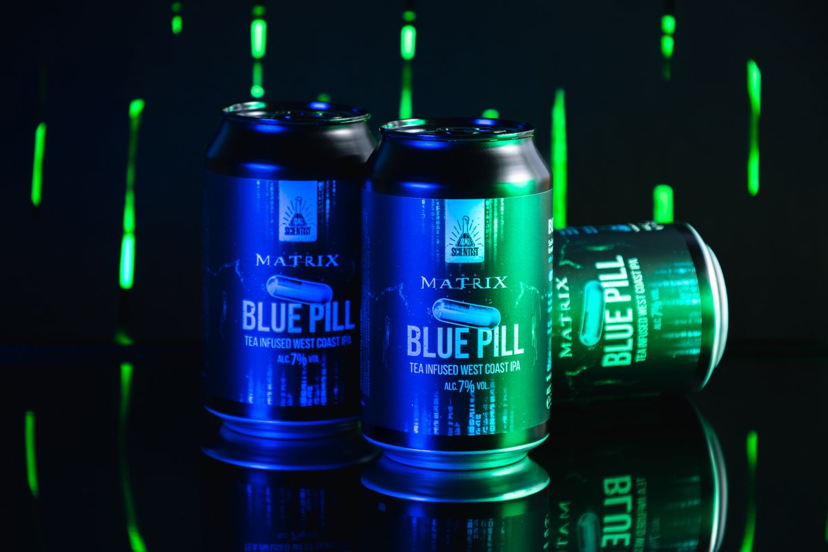 madscientisthun's tweet image. The Matrix - BLUE PILL 🆕 Tea Infused West Coast IPA 7% 💙 #neo #thematrix #elcbrands #hbo #warnerbros #bluepill #madscientist Classic West Coast bitterness layered with smooth black tea notes from Sumatra. Calm, clear, and comfortably familiar. 🍵 madscientist.hu/en/termek/the-…