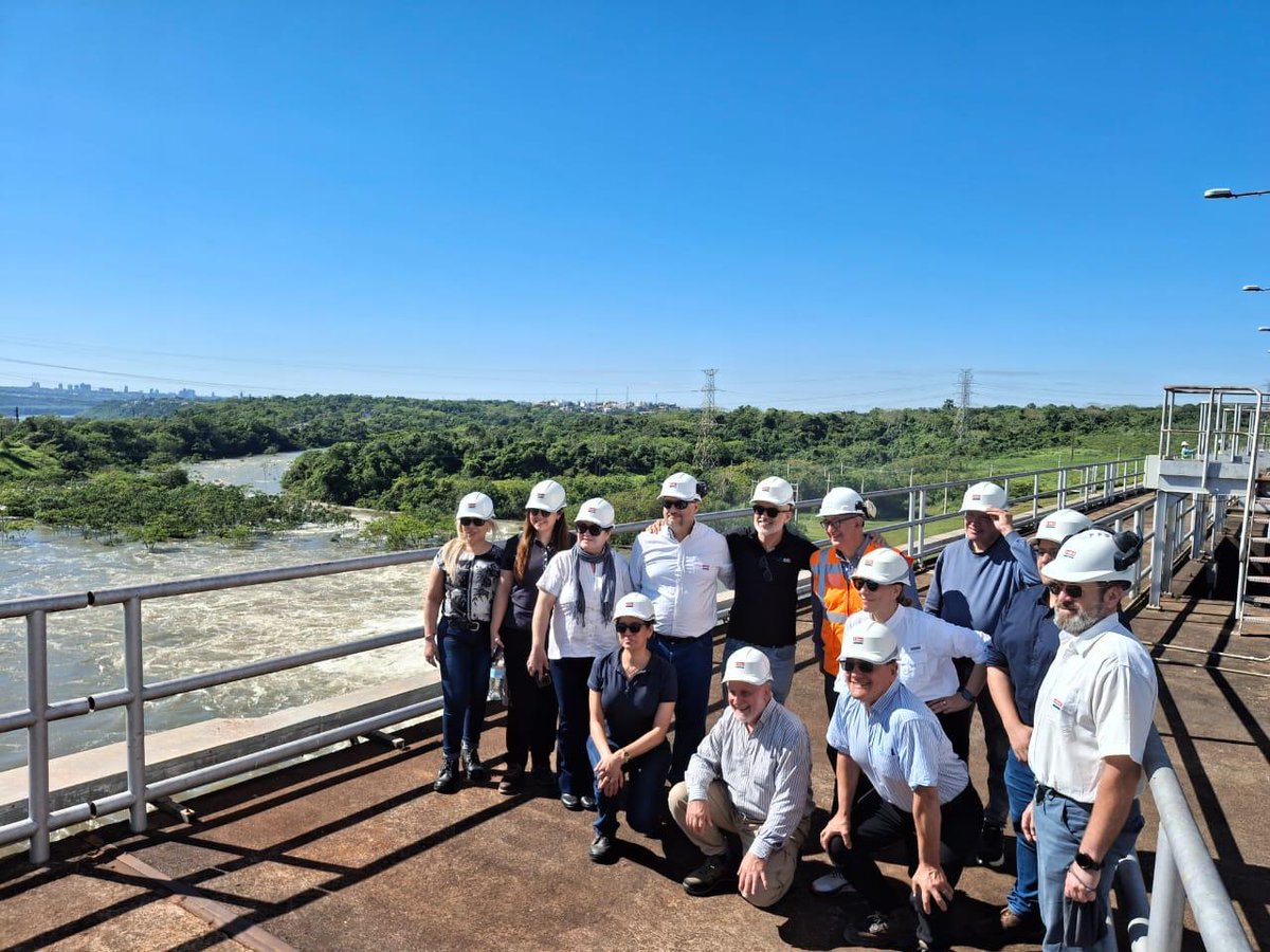 ANDE, BID y el MEF conforman una Misión de Monitoreo de Campo en la central hidroeléctrica Acaray

Toda la información 👇 
Web ▶️ tinyurl.com/3a8fdz9p

#GobiernoDelParaguay