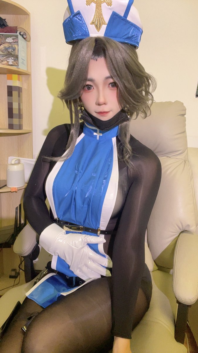 宏宇sama（调教+足控号） tweet media