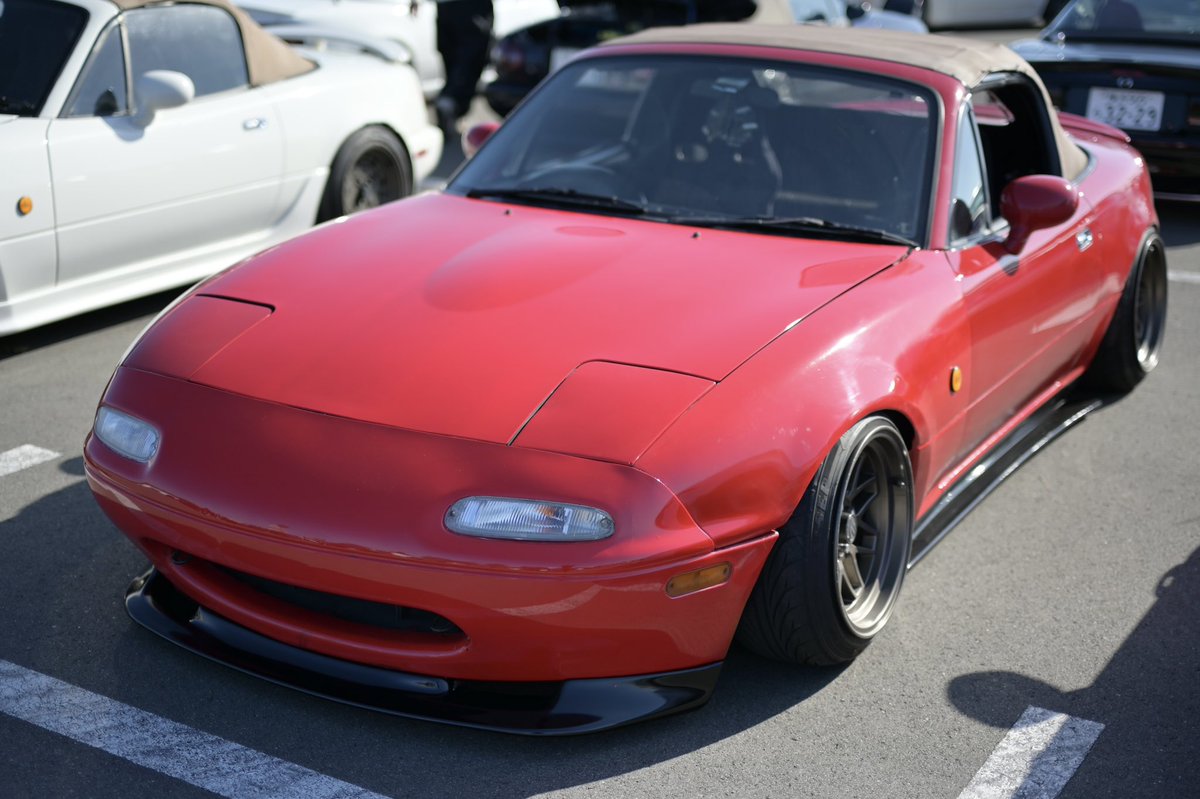 500 propietaris de Roadster es reuneixen a Oiso Long Beac