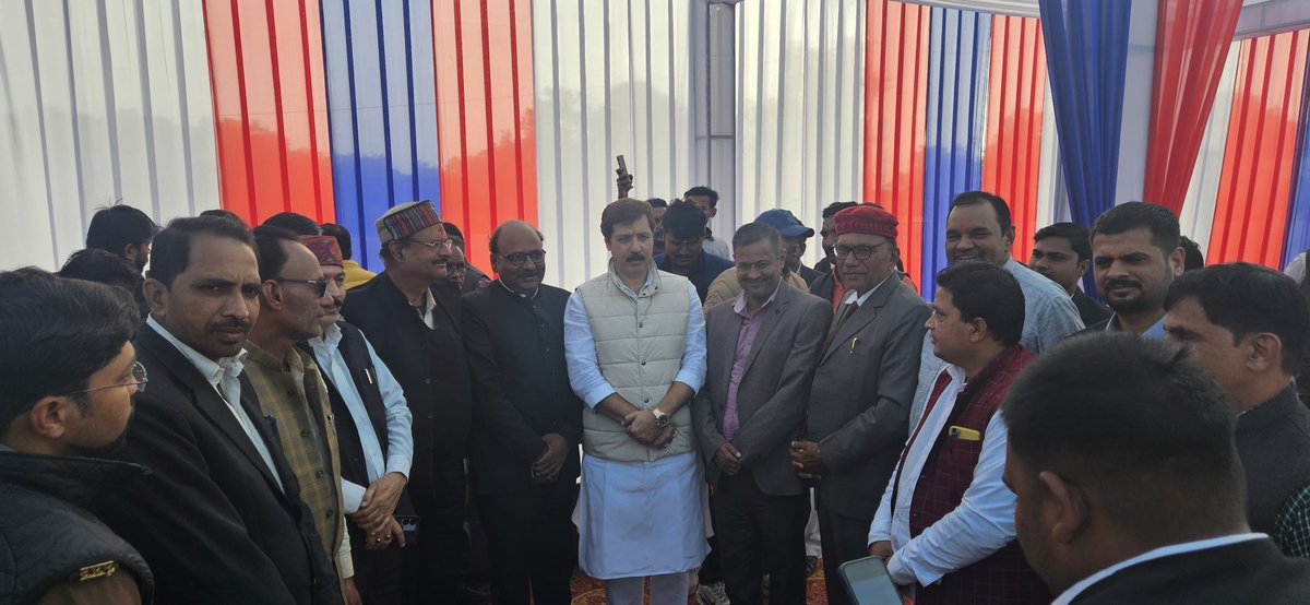 MDhananjaySingh's tweet image. रिश्तेदार दीपक व धीरज सिंह जी के हंडिया ,प्रयागराज स्थित पेट्रोल पंप का अनावरण किया।
अधिष्ठाता को नए प्रतिष्ठान की ढेरों शुभकामना।

#प्रयागराज