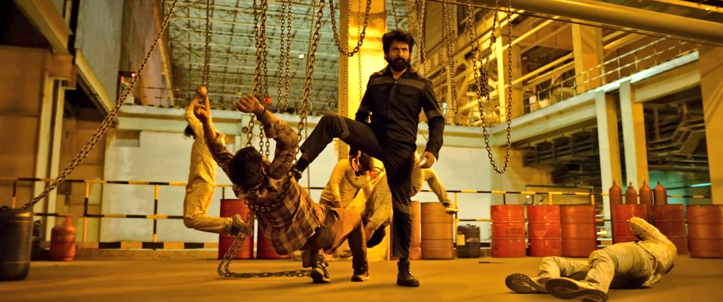 Prince_SK_2001's tweet image. Thunivu Varisu Clash La Thunivu Kitta Suthadi Vanguna Mari Intha Pongal Vanga Porinkanu Ennoda Manasu Solluthu. 

Annan Last Movie Vera Amaithiya Irukalam Nu Paatha Vida Matingale..

Vaai Vittu Adi Vangurathu Ongaluku Onnum Puthusu Illa.🙂
Intha Pongal Engalodathu
#Parasakthi