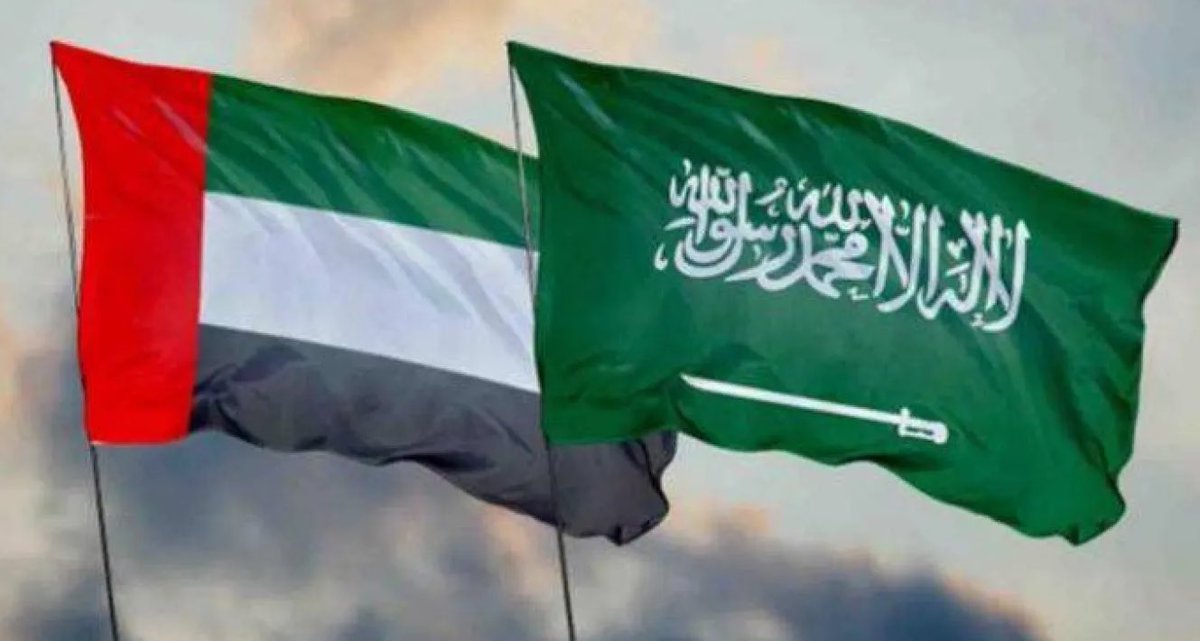 كل عام ودولة الإمارات بخير وسلام 🤍

 #اليوم_الوطني_الاماراتي_54