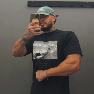 ThibaultMaillet's tweet photo. #NouvellePhotoDeProfil https://t.co/2bH9RJWMAK