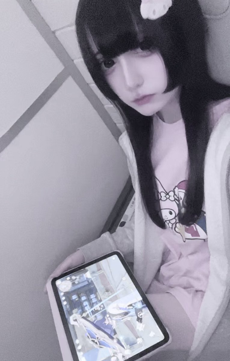 scaras988's tweet image. yare yare…school is such a drag for an otaku like me…at least i have waifu scara 2 cheer me up…