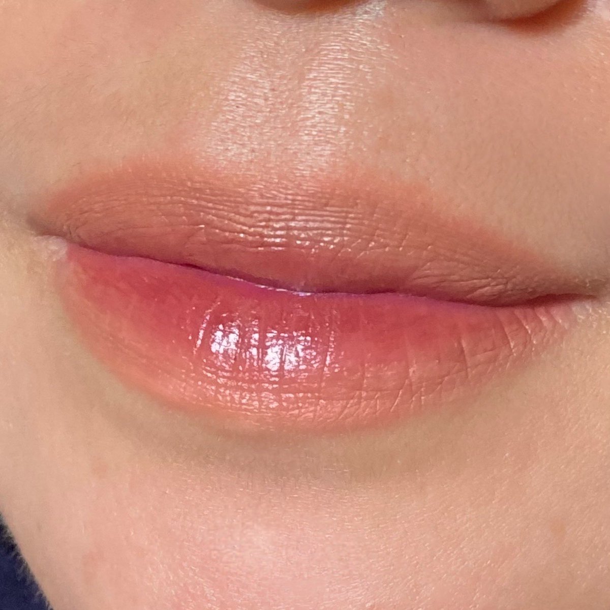 My go-to OMBRE LIPS… this combo NEVER fails me <3

Affordable + local brand 👍🏻