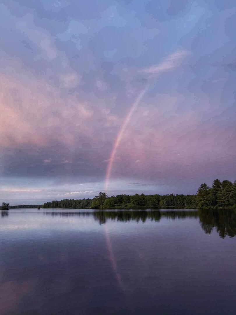 DocAtCDI's tweet image. Enjoy #OurEarthPorn!
(Steal This Hashtag for your own &amp;amp; join the community of Nature Addicts! )

Long Lake, Ontario Canada [3024x4032] (OC) 
Photo Credit: lovelyb1ch66 
.