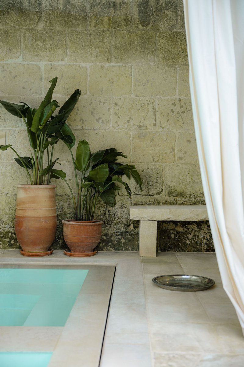 Drift into slow living at Empireo Riad — a calm corner of Puglia where olive groves, sun-warmed stones and soft breezes set the pace. Every moment here invites you to unwind, breathe deep and simply be 🌿✨ 

buff.ly/YMsXVG5