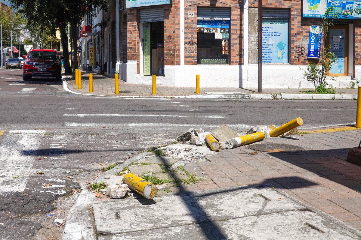 Más allá de los cuentos tweet media