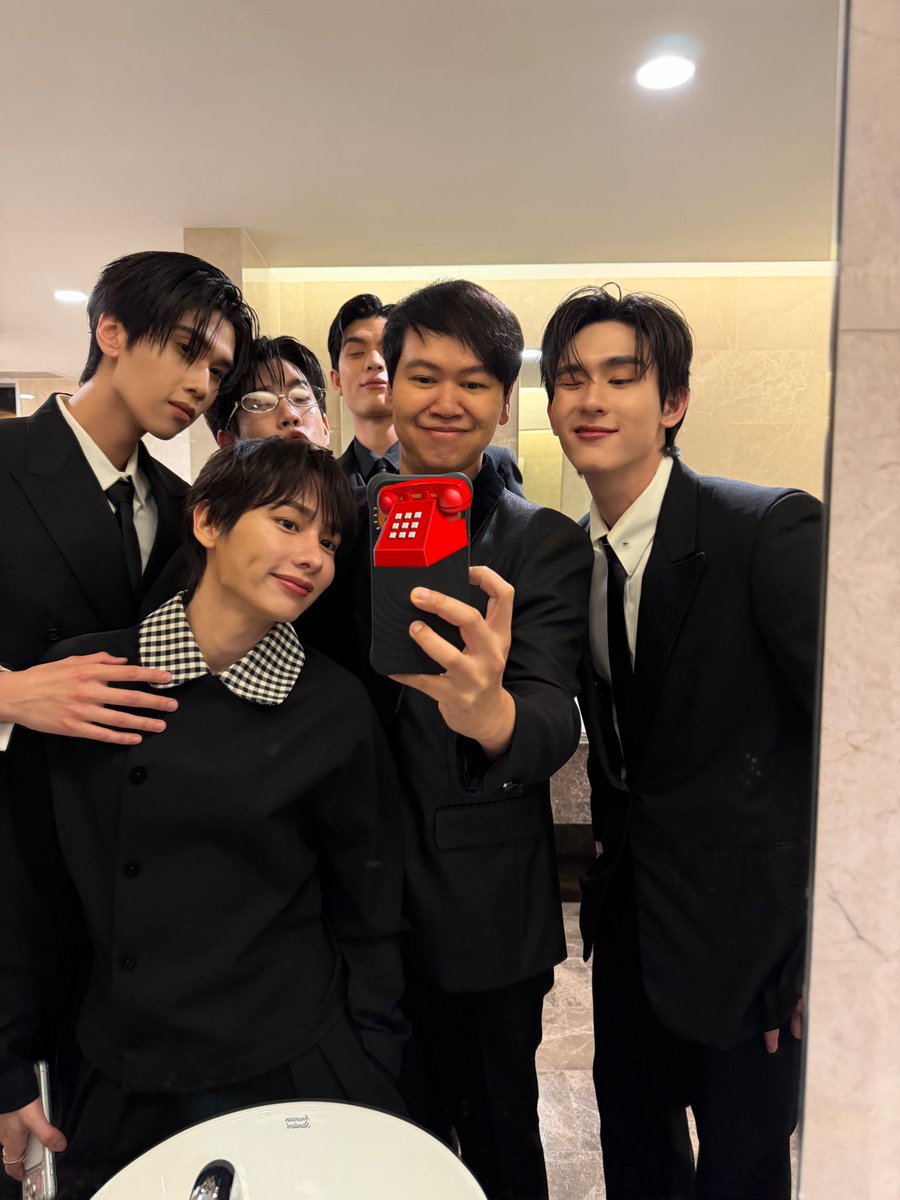 LaserMoonnn's tweet image. ถึงจะเห็นแวบแวบ แต่ความน่ารักของจอสกวินเกินล้านแน่นอนคับ!

JOSSGAWIN AT TPDA2025

#GMMTVxTPDA2025
#JossGawin #จอสกวิน
#JossWayar #GawinCaskey