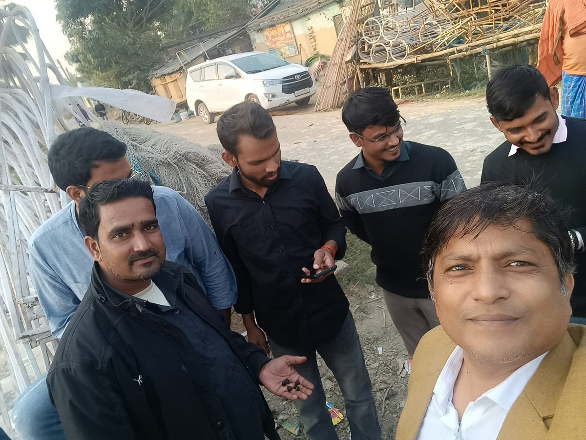 kshravanroy's tweet photo. We thank @IIMBodhGaya for trusting our vision and working together to shape the future of the Makhana industry.  Innovation begins where research meets purpose.   #FTMBAMakhanaWala #IIMGaya #ResearchCollaboration #SuperfoodInnovation #MakhanaIndustry https://t.co/cymewCiiur