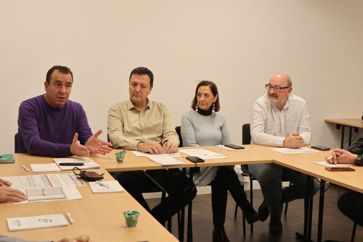 CSIFnacional's tweet image. ➡️ Francisco Lama, secretario nacional de Acción Sindical de CSIF,  se reúne en Madrid con los responsables de Acción Sindical de @CSIF_UAMadrid para analizar el acuerdo con Función Pública que aumenta hasta el 11,4% en 2028 las retribuciones de los/as empleados públicos.

📝 El…