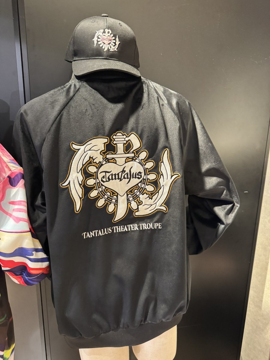 FF9展 のグッズは他にもタンタラスのスカジャンやオズマのシャツや