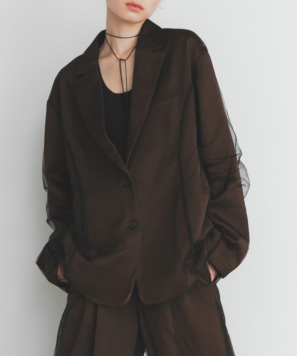 zozojp's tweet image. ホリデーやオケージョンシーンにもぴったりな
「サテン×チュール」のジャケットを発見🔍✨

zozo.jp/shop/kbf/goods…