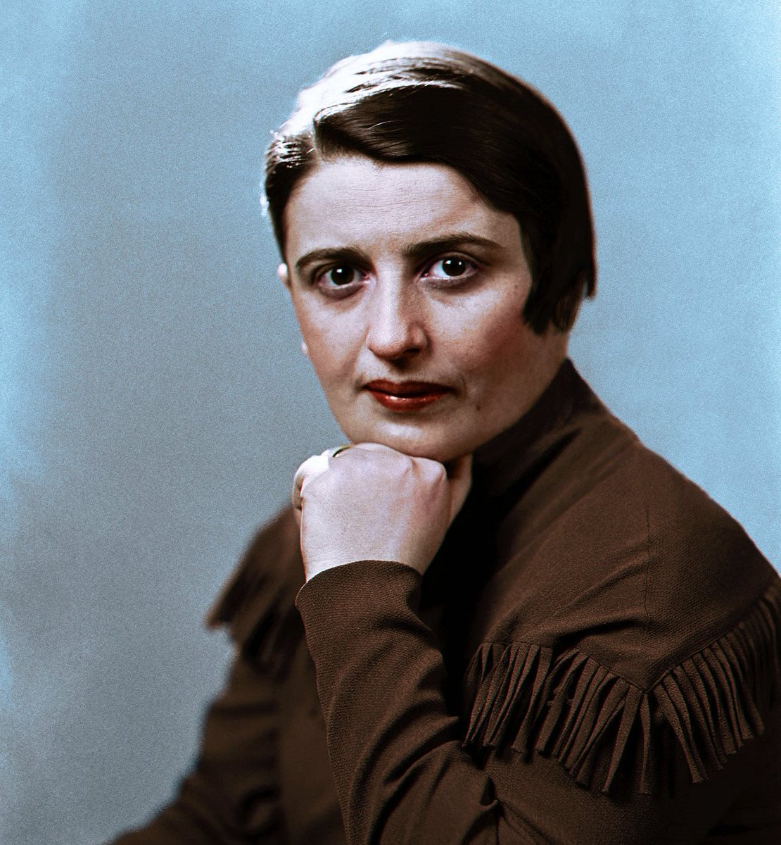 QuotesforGoal's tweet image. "Cuando te das cuenta que para producir necesitas autorización de quien no produce nada, sabes que tu sociedad está condenada"

Ayn Rand