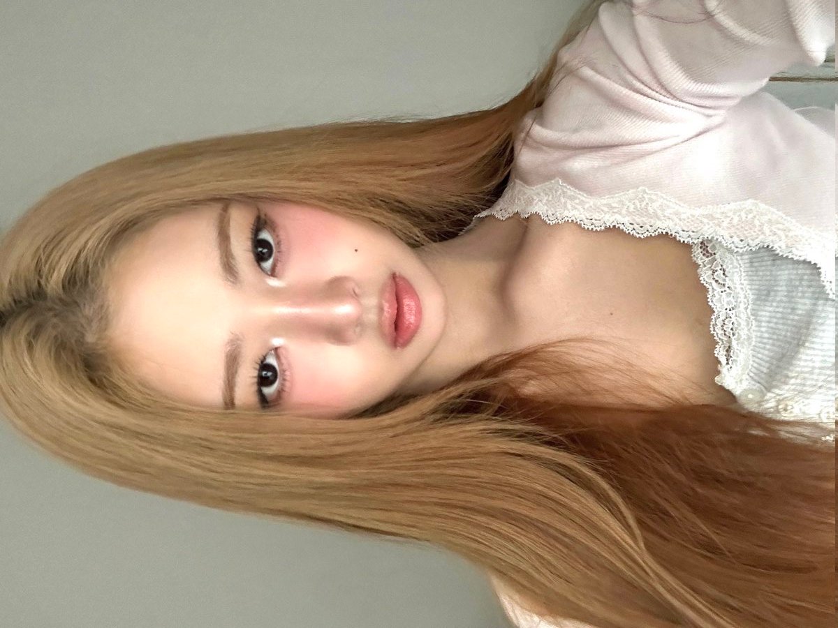 kaoemojis's tweet photo. blythe d✶LL ₊˚⋆ 🎀🪽 https://t.co/qGx0Cr4B0q