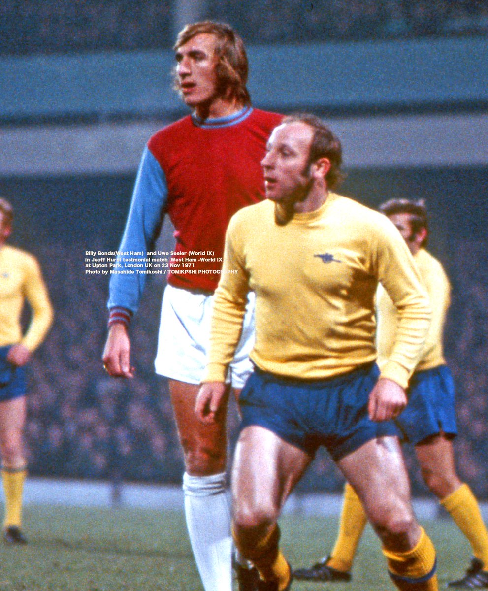 Billy Bonds(West Ham)  and Uwe Seeler (World IX)
in Geoff Hurst testmonial match  West Ham -World IX 
at Upton Park, London UK on 23 Nov 1971       
Photo by Masahide Tomikoshi / TOMIKPSHI PHOTOGRAPHY