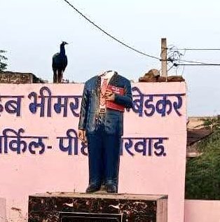 jitenpnwr's tweet photo. Destroying a statue can't kill Ideas. Ideas remain immortal. 

Parabatsar, Nagaur, Rajasthan. 

@RajCMO https://t.co/EQIiINPqFZ